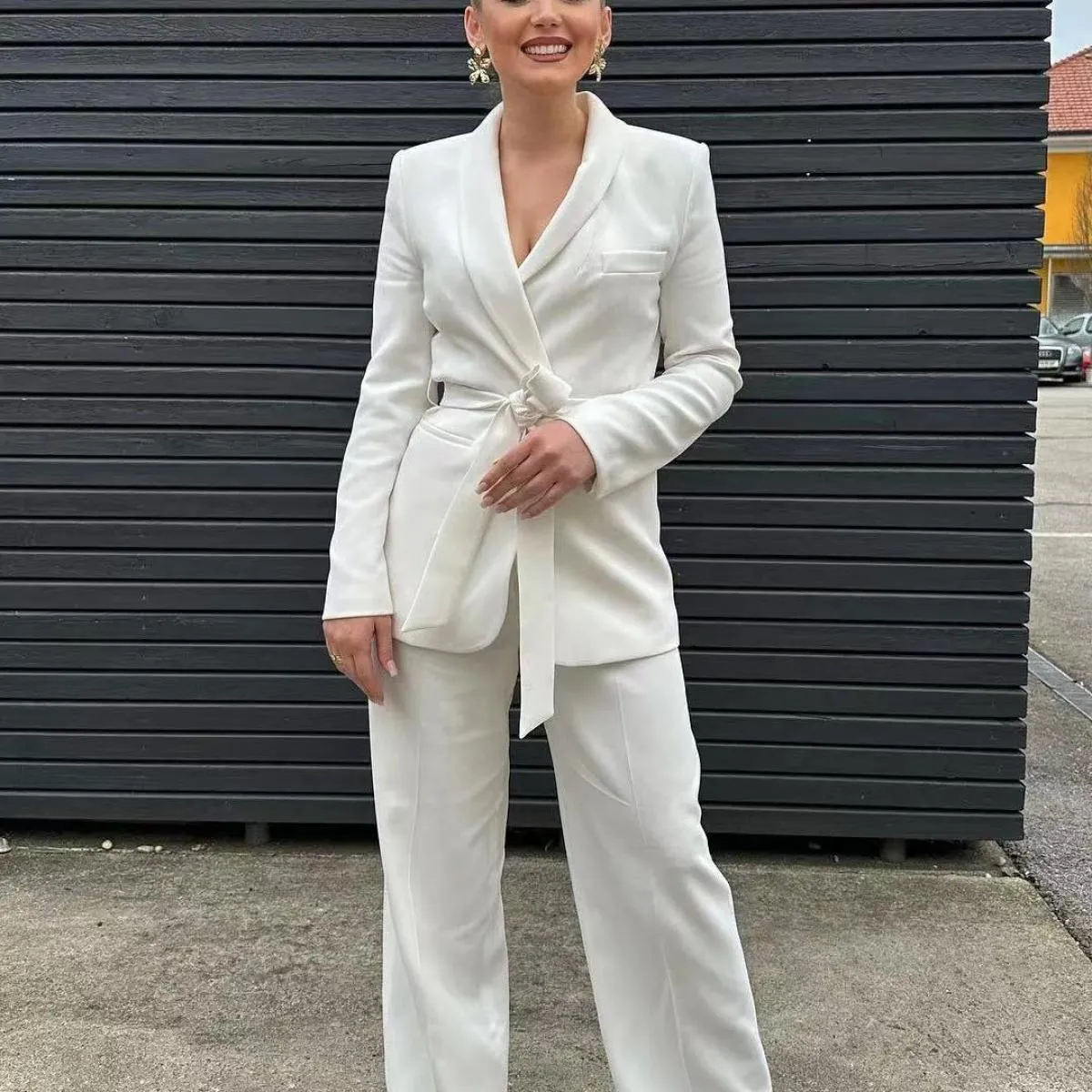 2023 Autunno Donna Scollo a V con cintura Blazer Cappotto e pantaloni Set da 2 pezzi Chic Tasche a maniche lunghe Giacca Pantalo