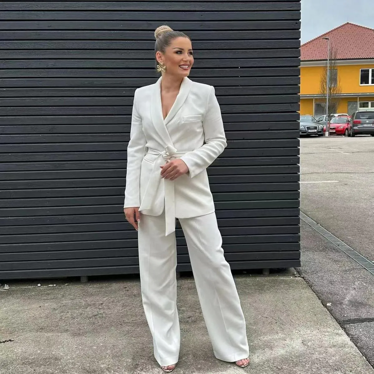 2023 Autunno Donna Scollo a V con cintura Blazer Cappotto e pantaloni Set da 2 pezzi Chic Tasche a maniche lunghe Giacca Pantalo