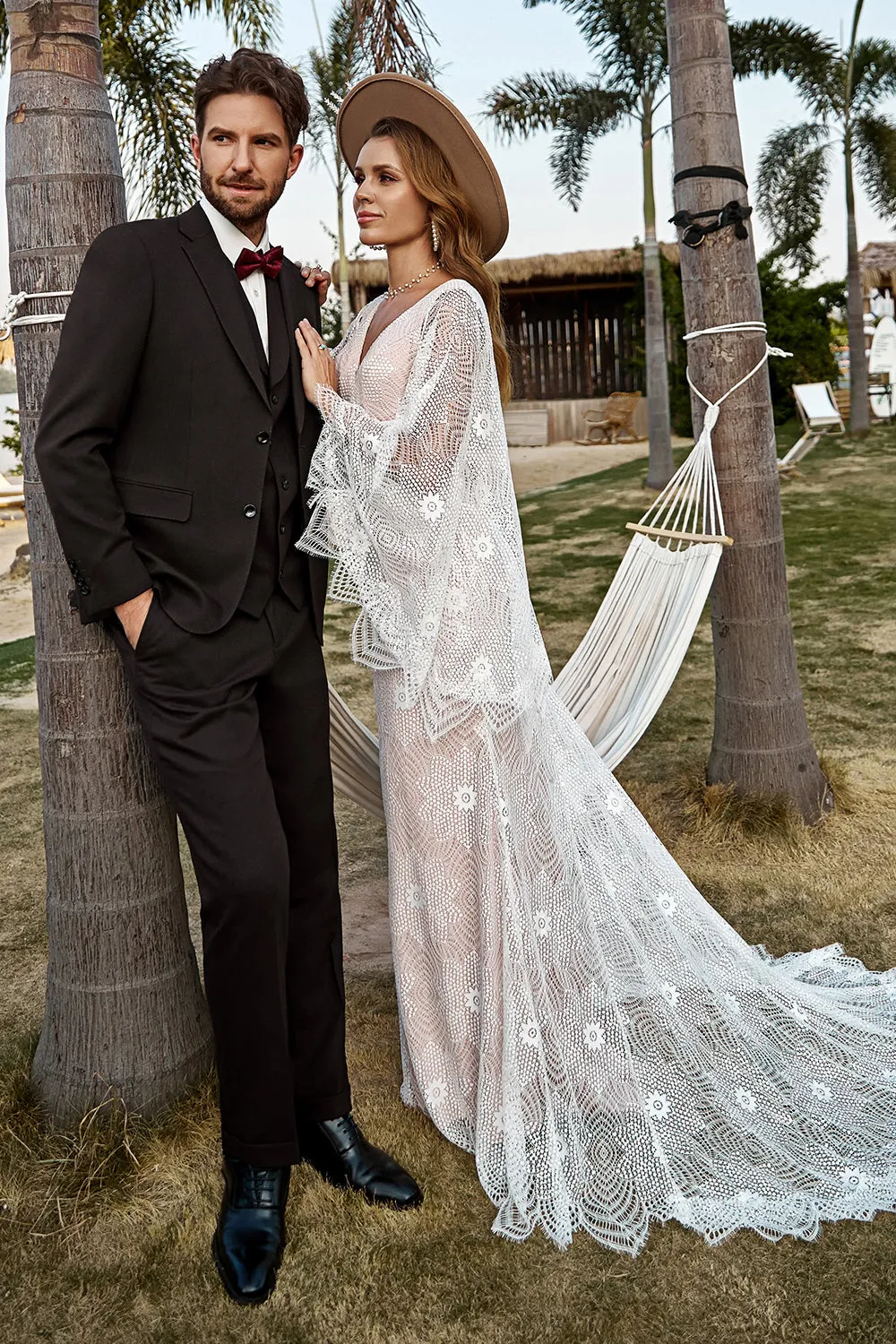 Avorio e champagne pizzo Boho abito da sposa con mantella