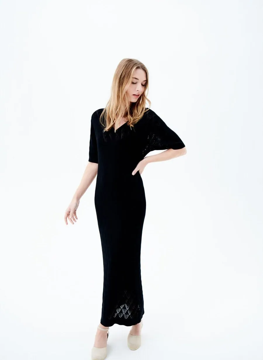  CAROLL   RAFIA - Abito midi con collo aperto in maglia traforata | Nero