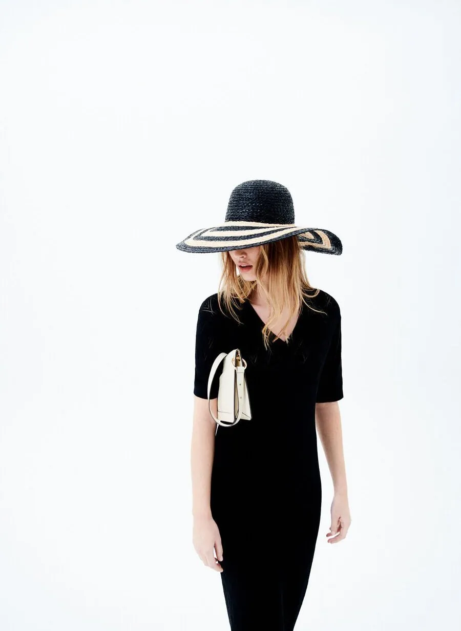  CAROLL   RAFIA - Abito midi con collo aperto in maglia traforata | Nero