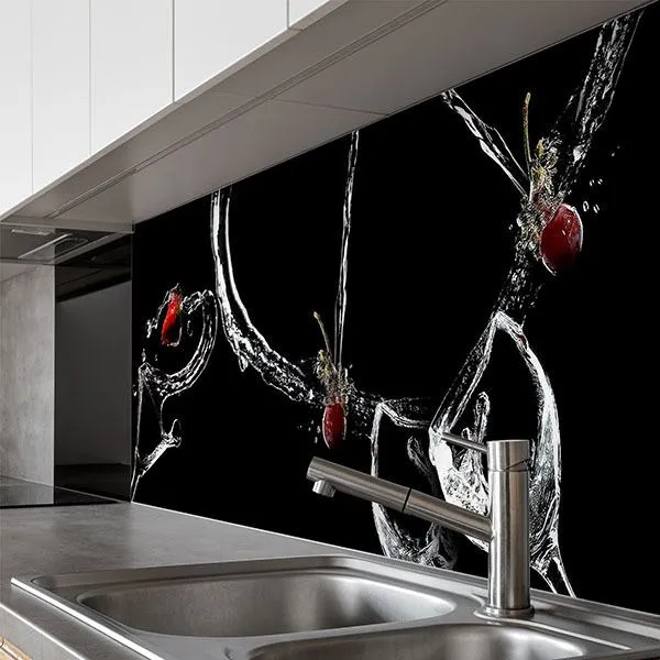 Composizione di bicchieri, getti d acqua e frutti - FOTOMURALI