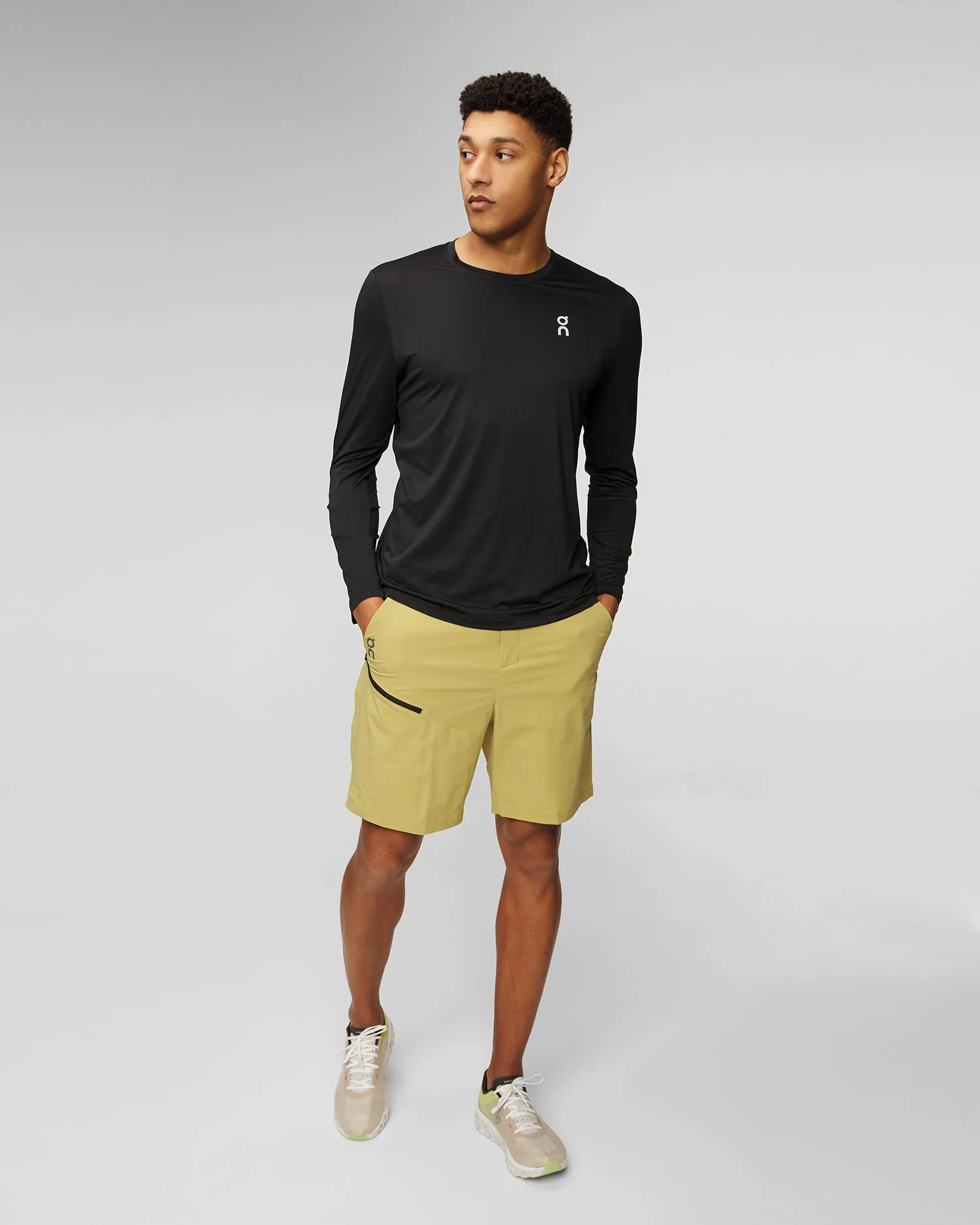 Maglietta a maniche lunghe da uomo On Running Core Long-T 1ME10750553-black