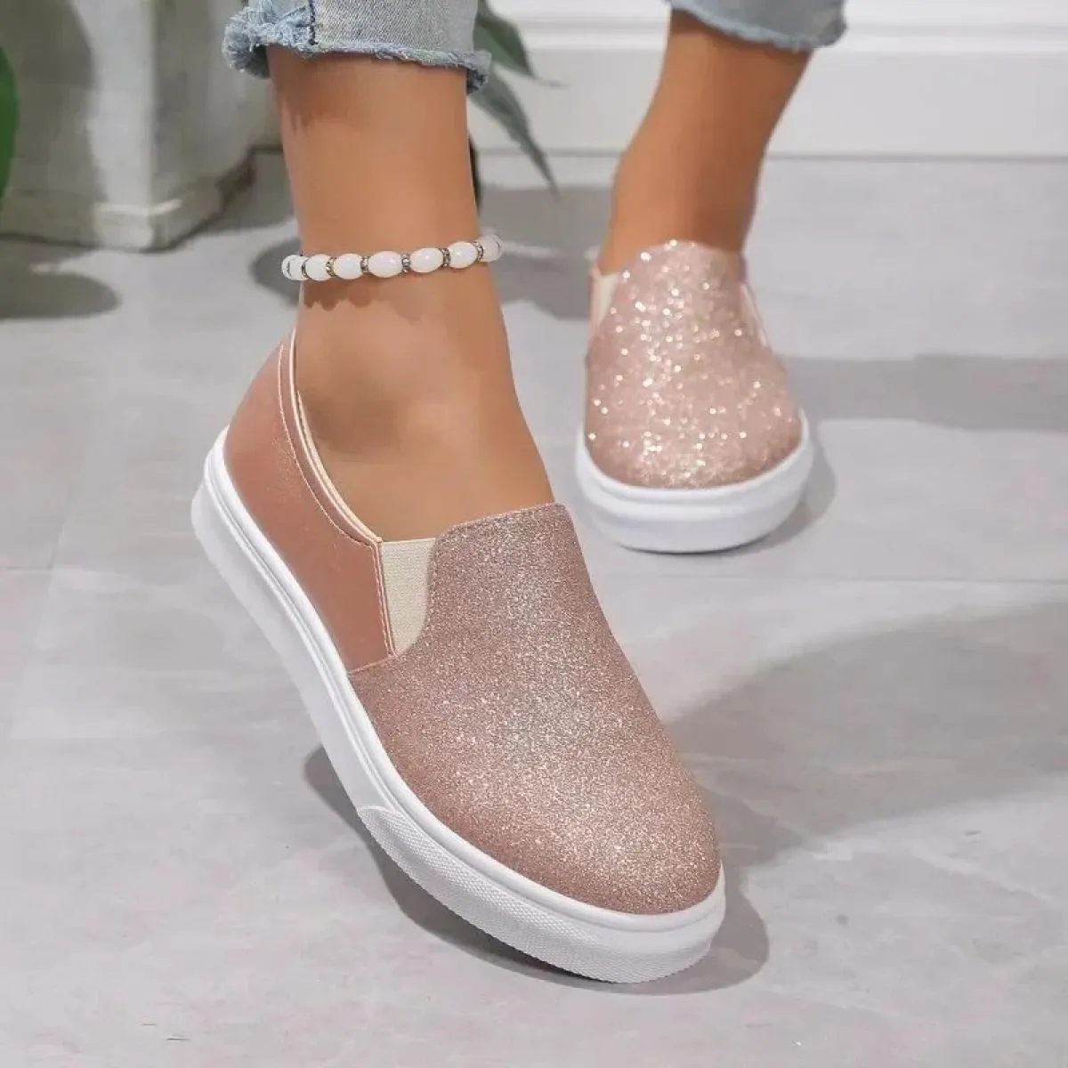 Scarpe da ginnastica da donna Scarpe in pelle Tendenza primaverile Scarpe da ginnastica casual Donna Nuova moda Comfort Slip on