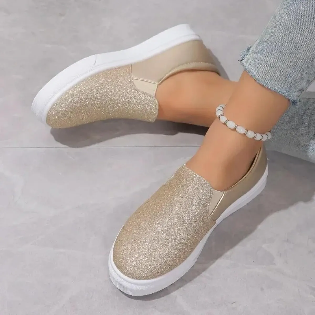 Scarpe da ginnastica da donna Scarpe in pelle Tendenza primaverile Scarpe da ginnastica casual Donna Nuova moda Comfort Slip on