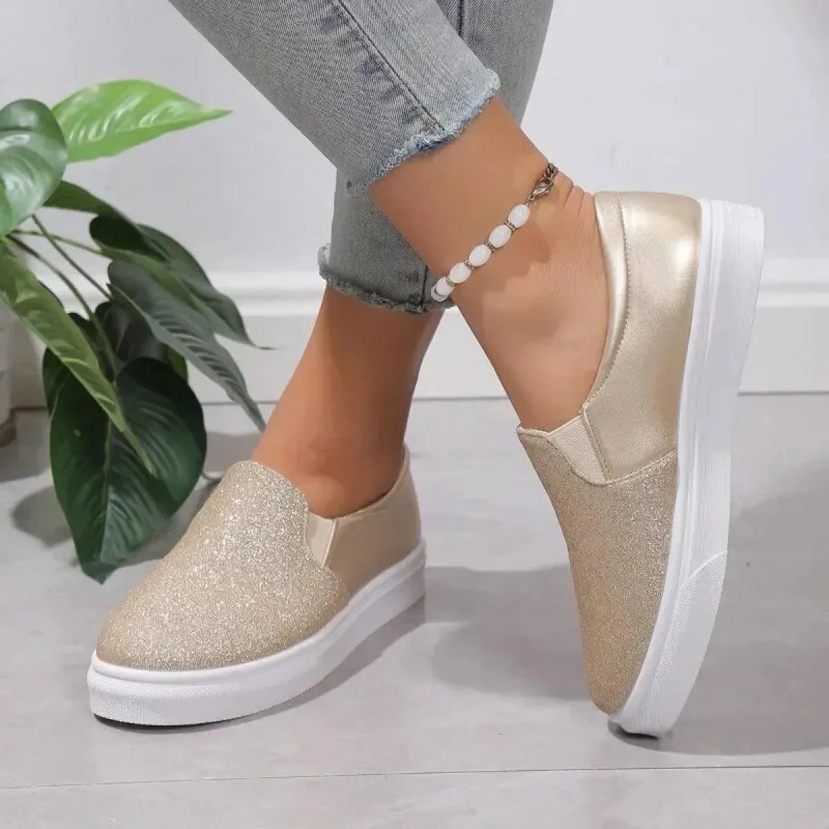 Scarpe da ginnastica da donna Scarpe in pelle Tendenza primaverile Scarpe da ginnastica casual Donna Nuova moda Comfort Slip on