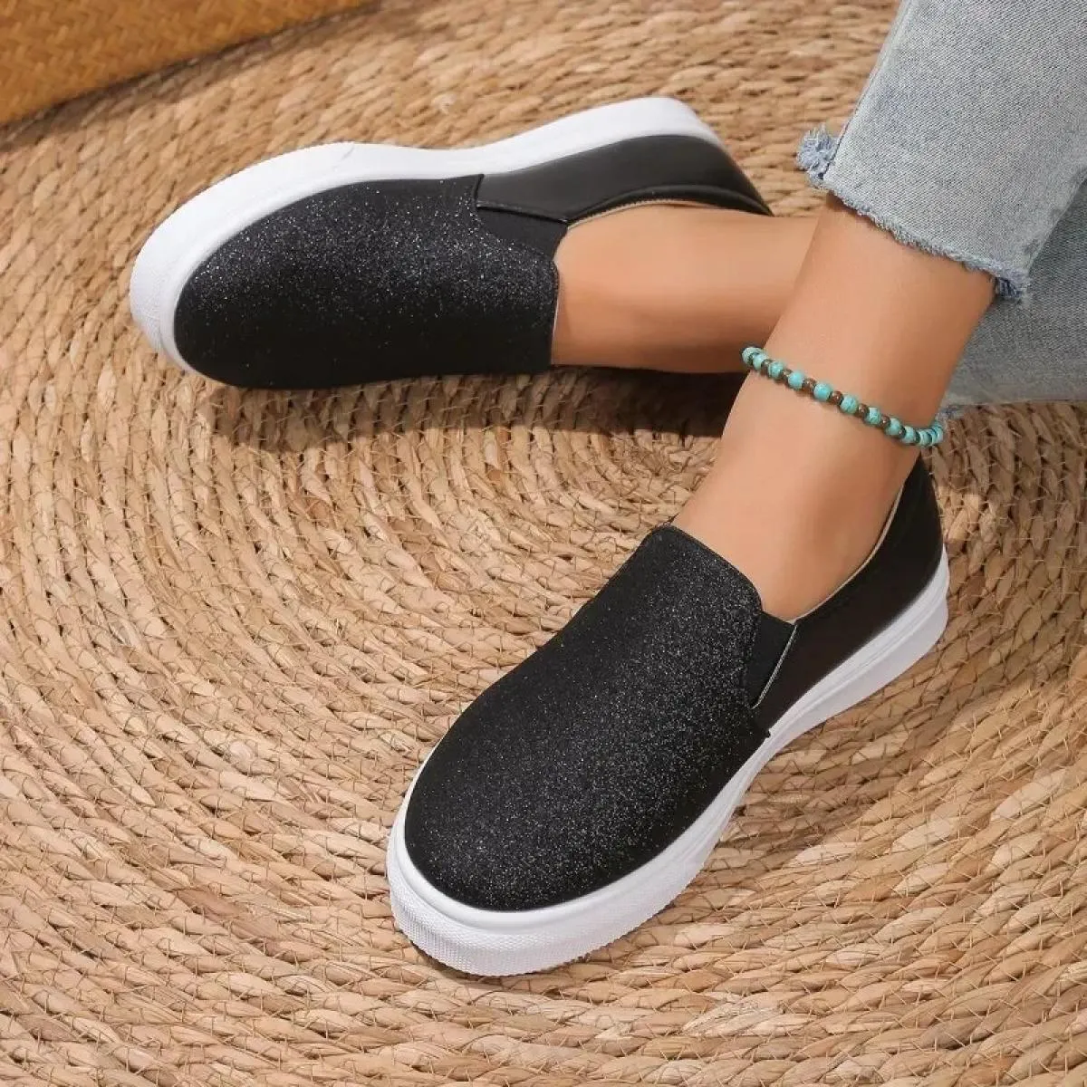 Scarpe da ginnastica da donna Scarpe in pelle Tendenza primaverile Scarpe da ginnastica casual Donna Nuova moda Comfort Slip on