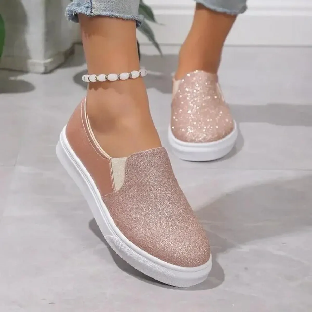 Scarpe da ginnastica da donna Scarpe in pelle Tendenza primaverile Scarpe da ginnastica casual Donna Nuova moda Comfort Slip on