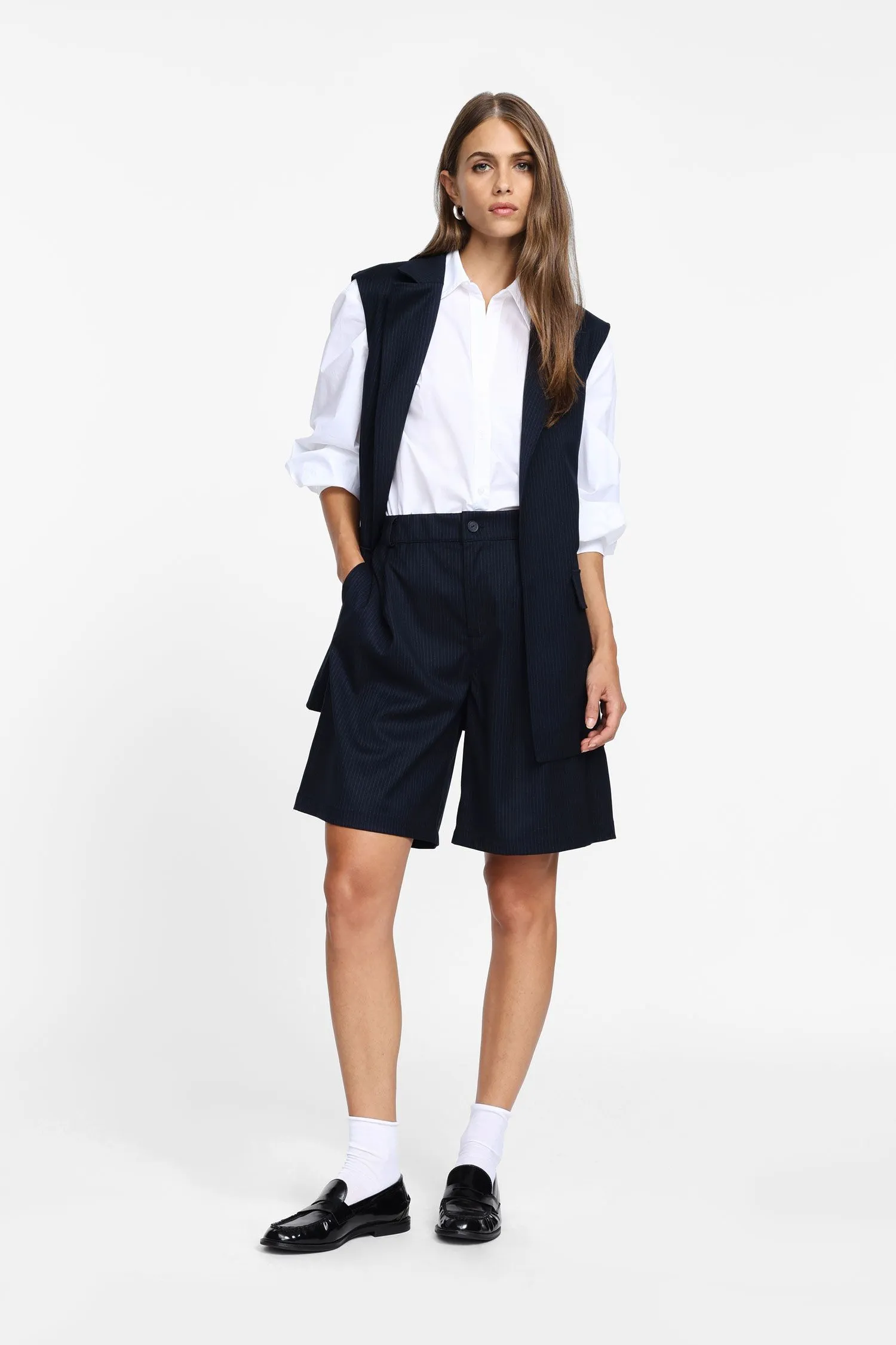  Shorts a vita alta con pieghe 