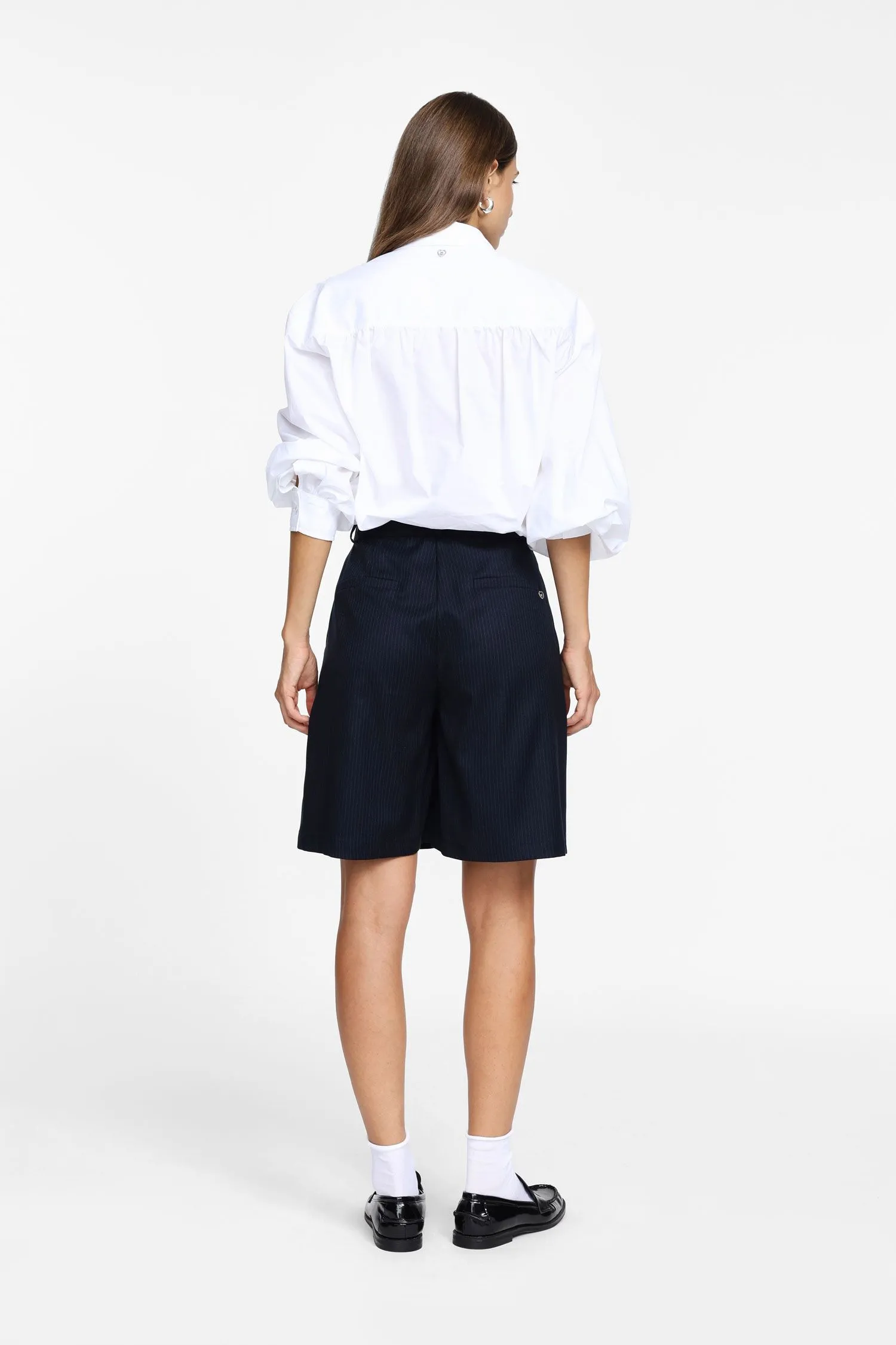  Shorts a vita alta con pieghe 